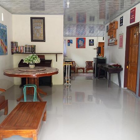 Air Manis Secret Surfcamp Apartment Taluk Batung Екстериор снимка