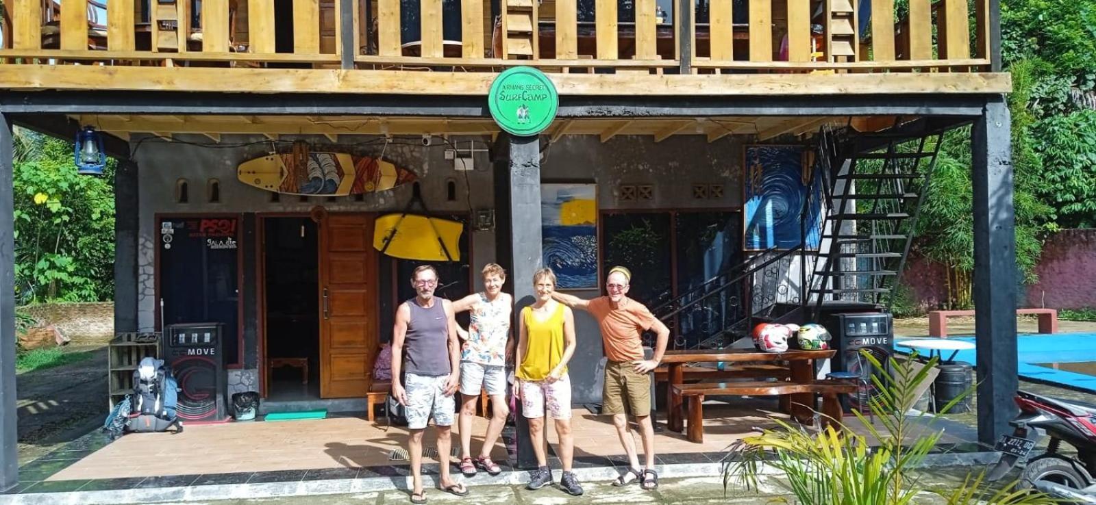 Air Manis Secret Surfcamp Apartment Taluk Batung Екстериор снимка