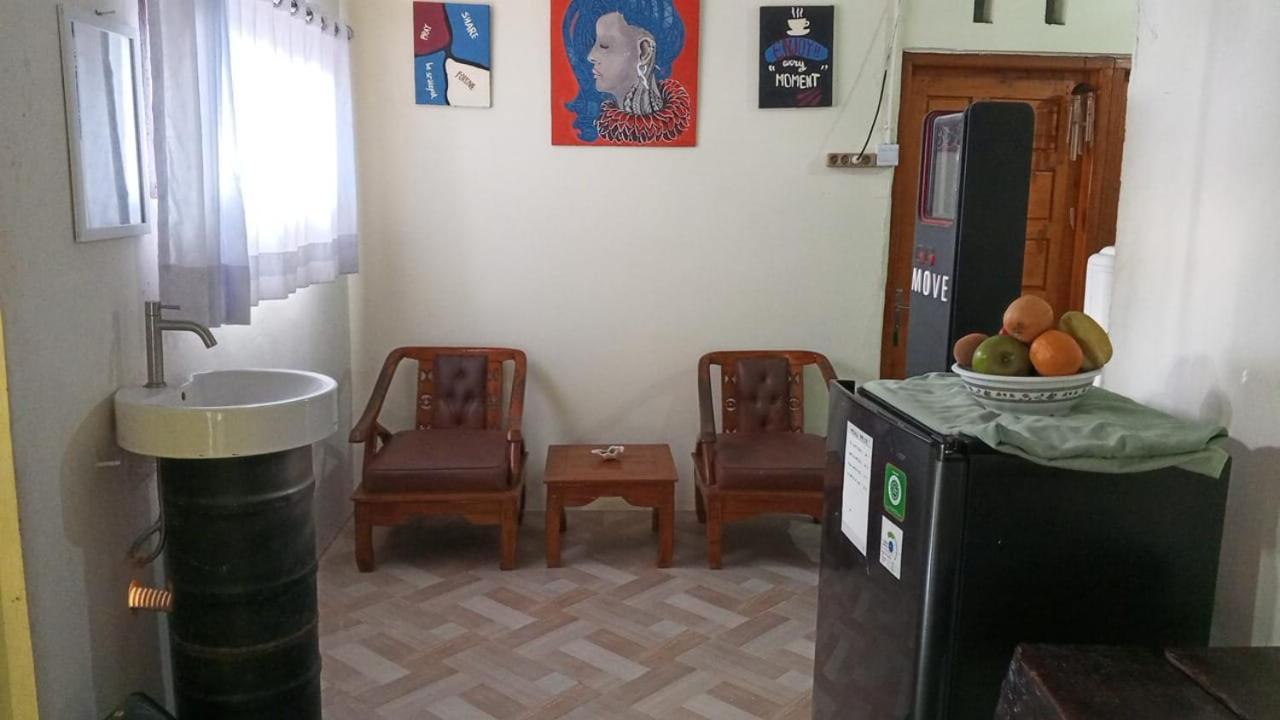 Air Manis Secret Surfcamp Apartment Taluk Batung Екстериор снимка