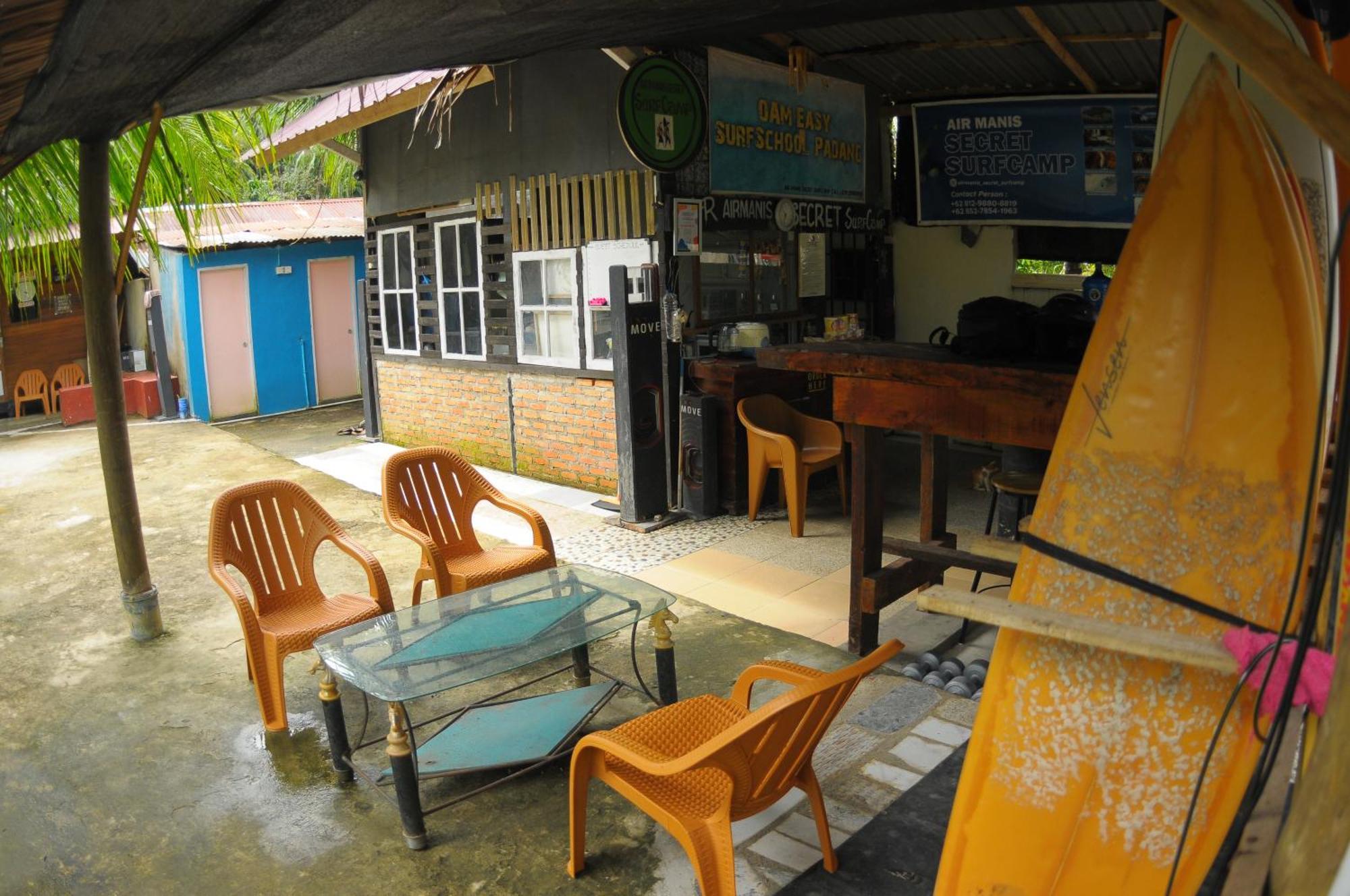Air Manis Secret Surfcamp Apartment Taluk Batung Екстериор снимка