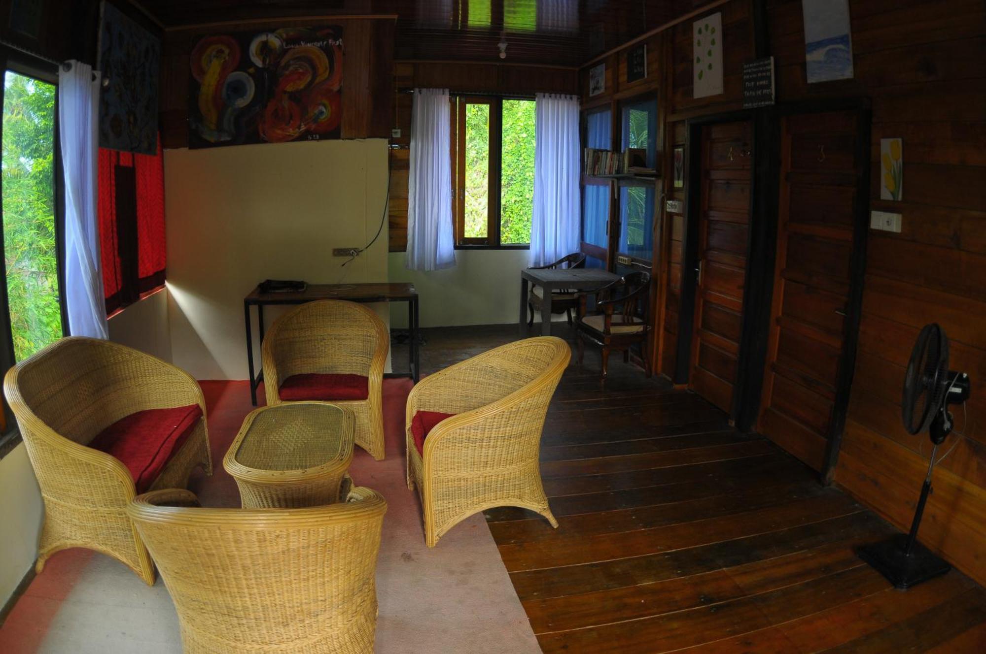 Air Manis Secret Surfcamp Apartment Taluk Batung Екстериор снимка