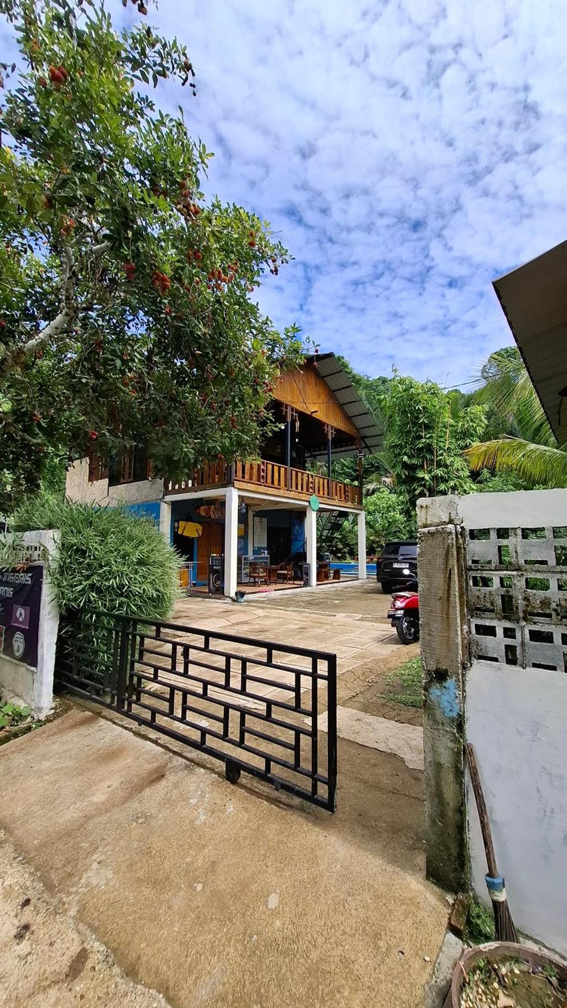 Air Manis Secret Surfcamp Apartment Taluk Batung Екстериор снимка