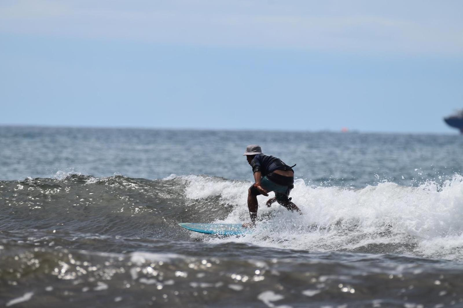 Air Manis Secret Surfcamp Apartment Taluk Batung Екстериор снимка