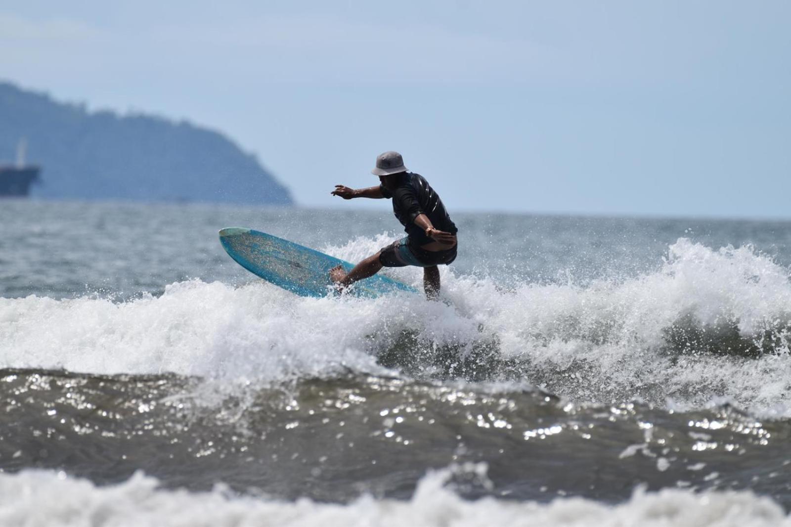 Air Manis Secret Surfcamp Apartment Taluk Batung Екстериор снимка